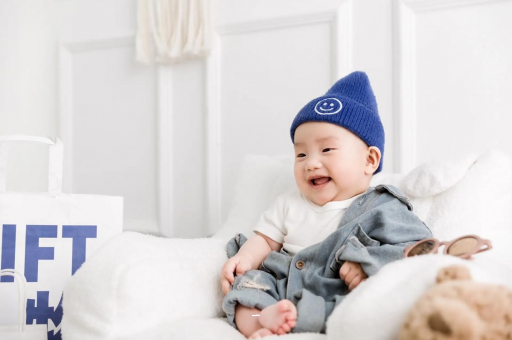 鄂尔多斯宝宝眼睛红红的 鄂尔多斯宝宝眼睛红红的